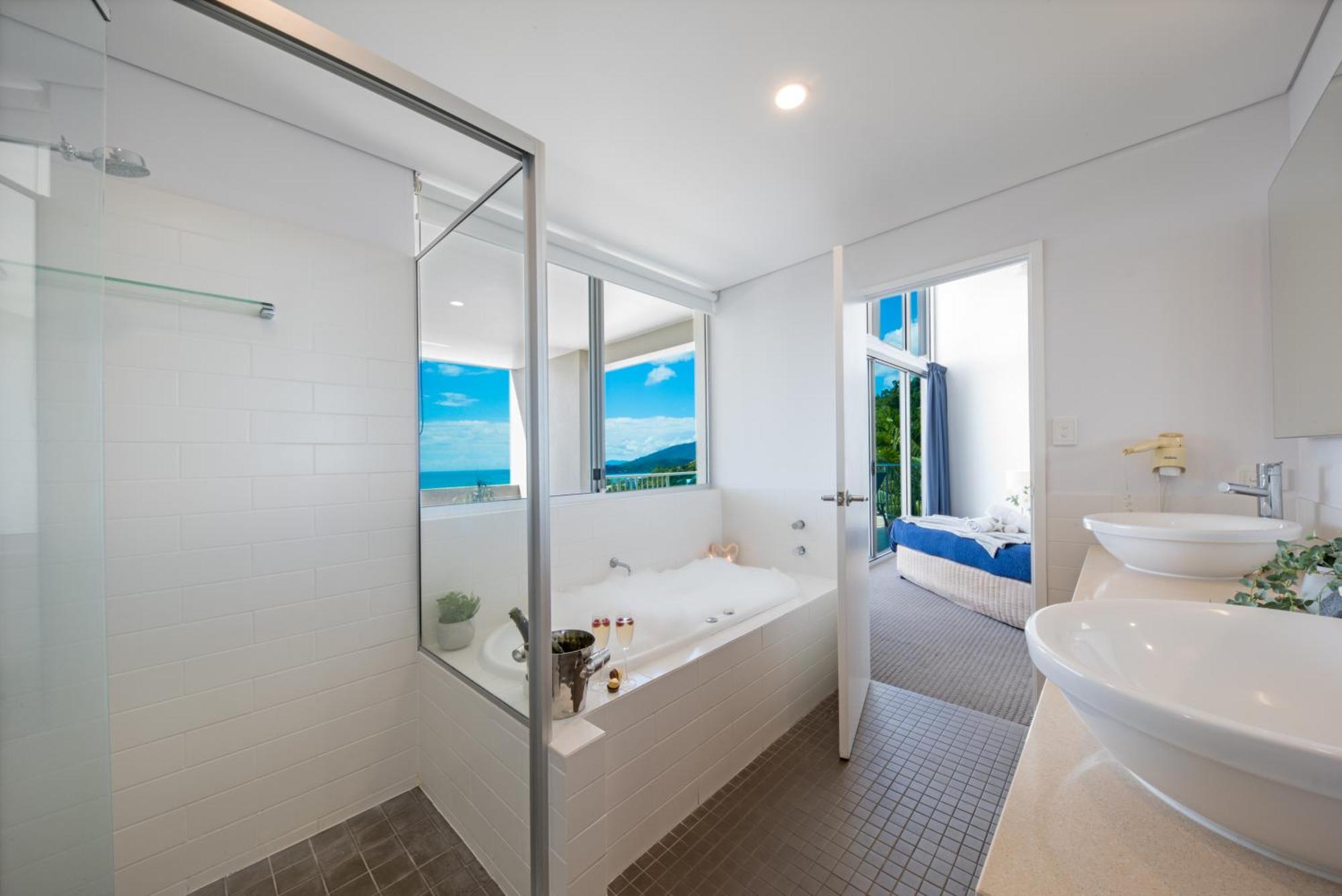 Sea Forever On Azure Seas - Airlie Beach Exterior foto
